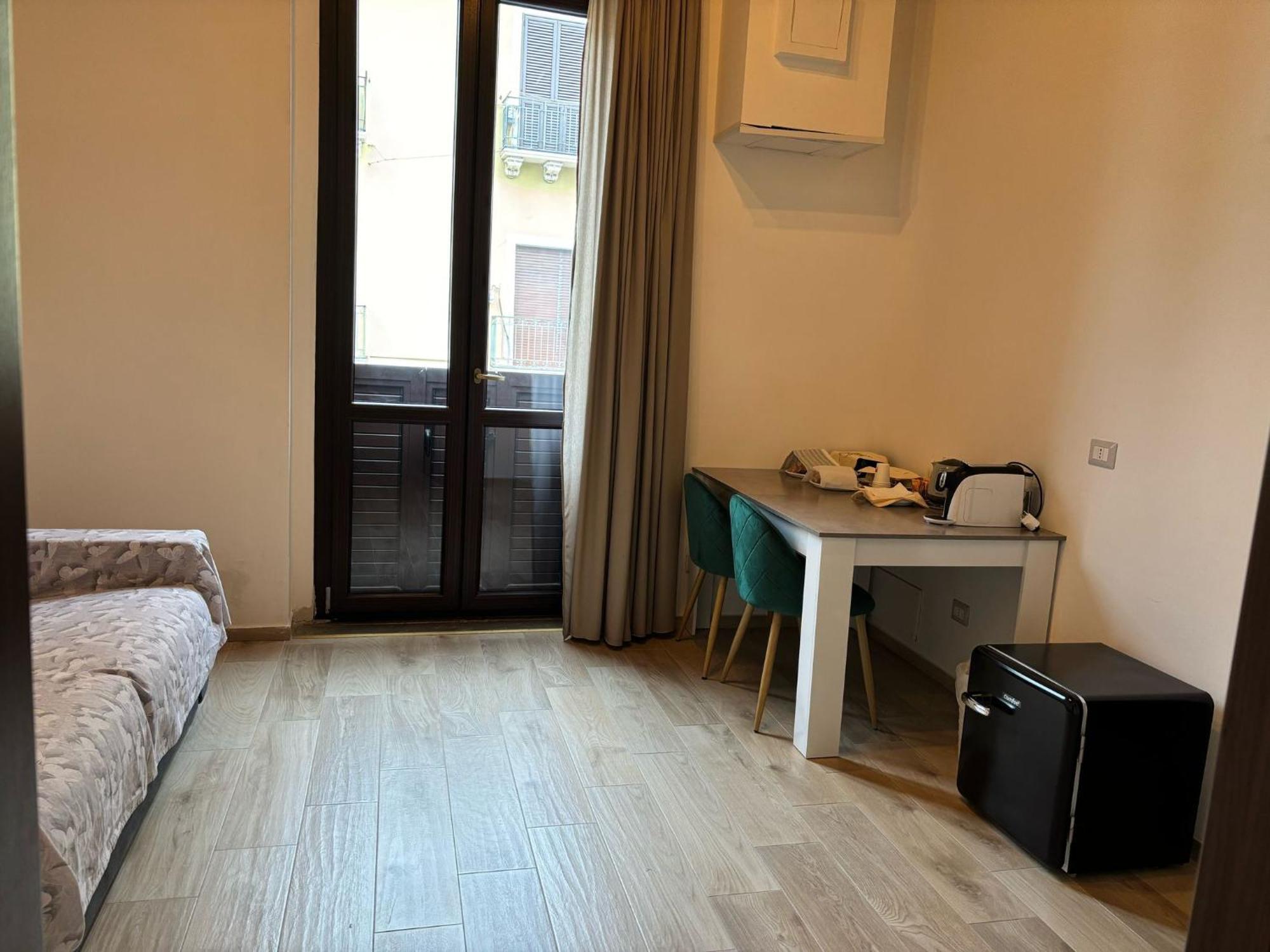 Cg Home City Centre โกเซนซา ภายนอก รูปภาพ
